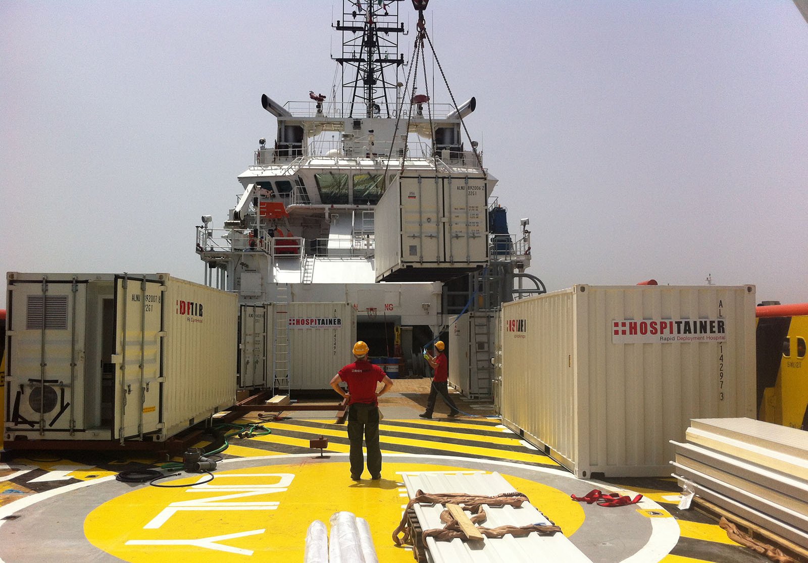 Container-op-Zee-1600.jpg